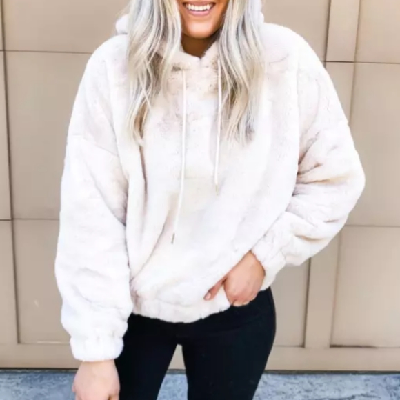 Express Cozy Soft Faux Fur Pullover 